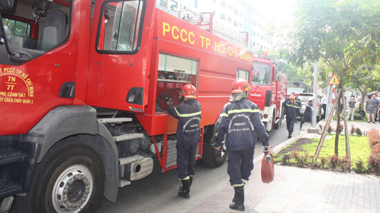 Công ty Hoa tiêu hàng hải khu vực I tổ chức diễn tập PCCC.